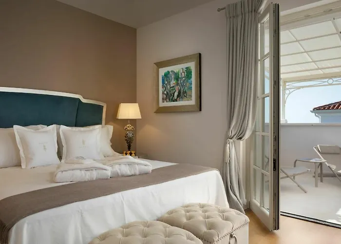 Villa Escape In Vabriga With Pool & Views *