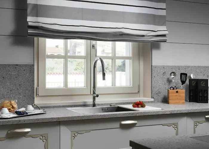 Villa Escape In Vabriga With Pool & Views *