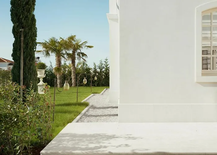 Villa Escape In Vabriga With Pool & Views 빌라 Tar-Vabriga